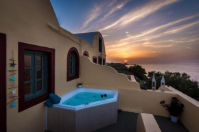 Perfect Santorini Villa 2 Bedrooms Michelangelo Beach Villa Outdoor Jacuzzi and Beautiful Views Oia